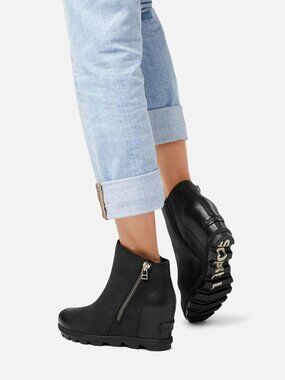 Sorel Women's Black Joan Of Arctic Wedge II Zipper Classic Ankle Bootie Size 7